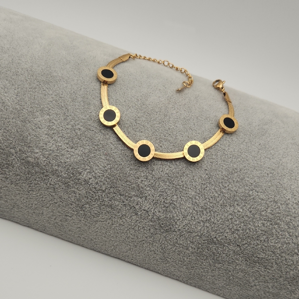 Luxe 18k Gold Plated Circle Motif Roman Numeral Link Bracelet Black